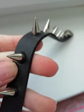 Pulsera gótica negra Punk para mujer, remache de punta cónica, brazalete de cuero negro, talla grande, Unisex