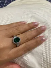 Huitan-anillos de boda de la serie de plantas románticas, anillo de compromiso de estilo europeo Vintage con piedra verde brillante, forma de flor de lujo