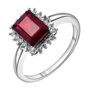 

Silver ring with Ruby Nat. (h) and cubic zirconia Sint.