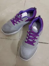 Zapatos informales transpirables para mujer, a la moda Zapatillas de malla, gruesas