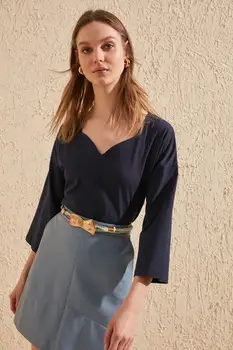 

Trendyol Collar Detailed Knitted Blouse TWOSS20BZ0231