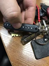 LLavero de cuero antipérdida para coche, soporte para llavero con número de teléfono, tarjeta, cuerda de cuero trenzado, accesorios para coche