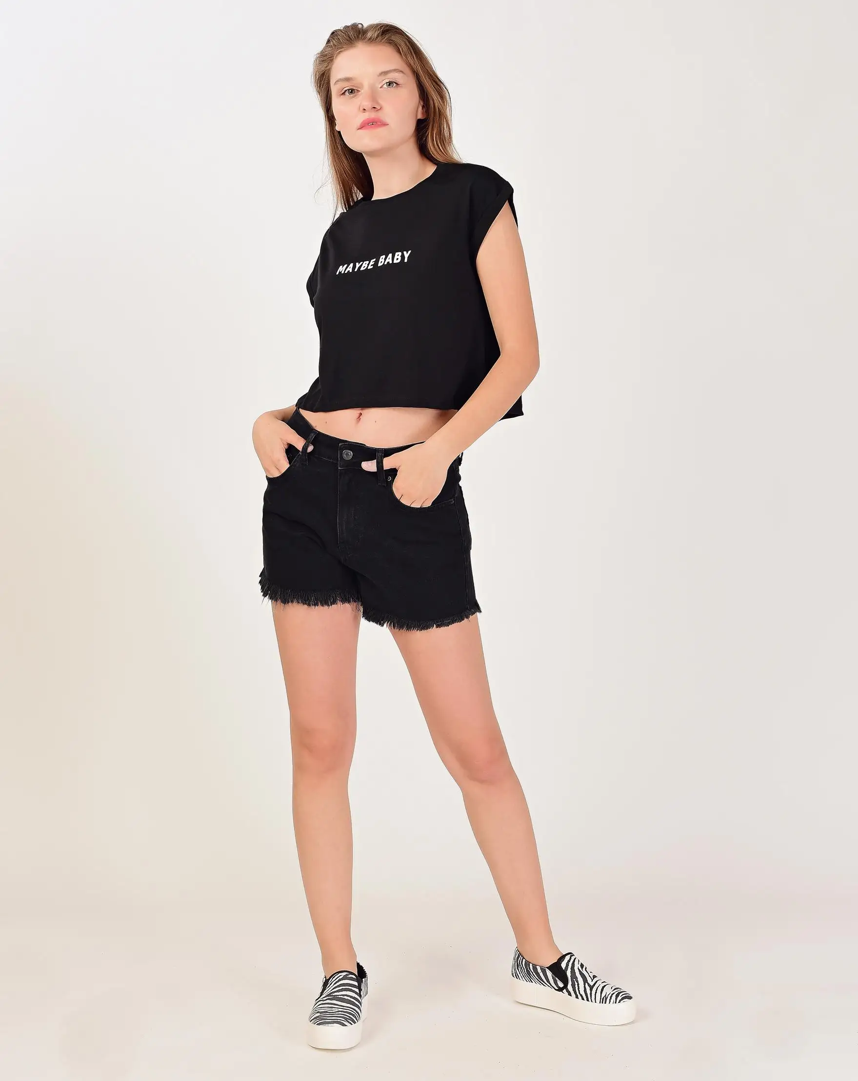 BLACK SHORT WIDE T SHIRT|T-Shirts 