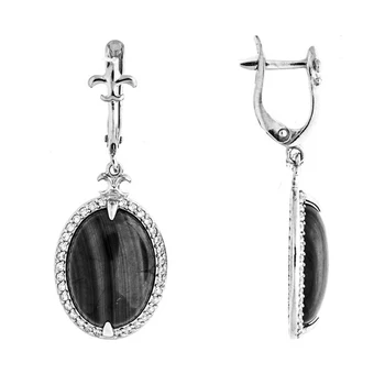

Earrings made of silver with quartz and coral
