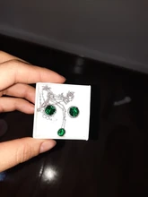 Pendientes clásicos de circonia cúbica para mujer, aretes redondos de cristal, color verde, Multicolor, AE176