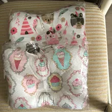 Enfermería almohada para bebé recién nacido dormir apoyo cóncavo de dibujos animados almohada impreso forma cojín previene la cabeza plana