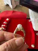 Huitan romántico anillos de perlas simuladas para las mujeres de lujo aniversario de boda accesorios anillos de compromiso para venta al por mayor