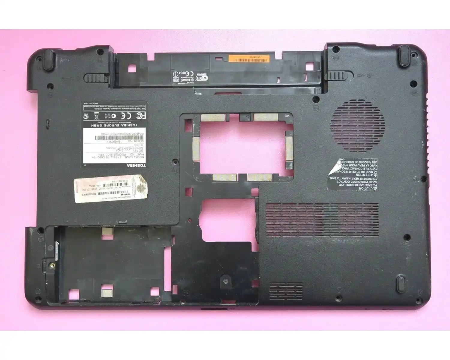 Toshiba Satellite C660 Поддон нижняя часть корпуса ноутбука Case Lower AP0II000110 | Компьютеры и офис