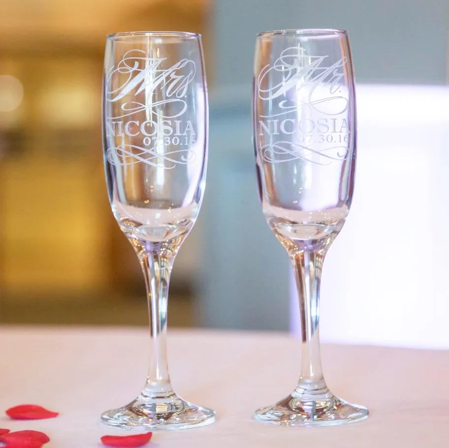 BRIDE and GROOM wine glass set Mr & Mrs Glasses Wedding Toast Ivory grey 