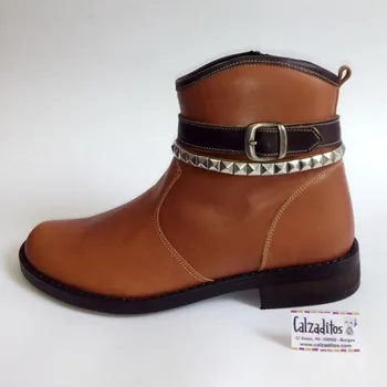 

Type ankle boots campero leather with straps ornament ankle, Andanines