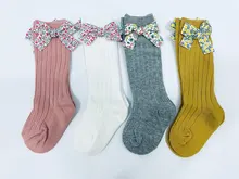 Calcetines con lazo Floral para niñas pequeñas, medias largas de algodón suave hasta la rodilla para bebés, Estilo Princesa a rayas para niños de 0 a 5 años