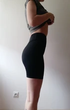 Pantalones cortos finos de fitness para mujer, pantalones casuales ajustados para mujer, pantalones cortos negros hasta la rodilla de cintura alta de verano, ropa de calle ajustada