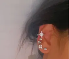Pendiente de Clip de estrella para oreja, pendiente de hoja y estrellas, Piercing falso, sin Clips para orificios en las orejas, cartílago de estrella, 1 Uds.