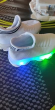 Zapatillas de deporte para niños y niñas, calcetines luminosos Led de malla con letras, deportivas para correr, calzado Infantil