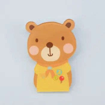 

Badge jewelery bear in yellow T-shirt (52310)
