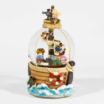 

Glass ball with snow whistle everyone up!, Snow Ball, snow globe