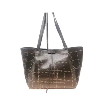 

Shopping Bag Studs Black