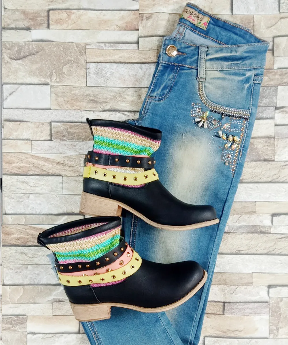 botines negros planos mujer moda primavera 2020 tipo campera tobillo tacon bajo y punta redonda, Caña calada colores mezclados