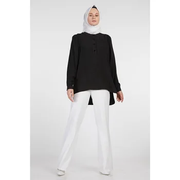 

Armine Blouse Black 9 Y3644