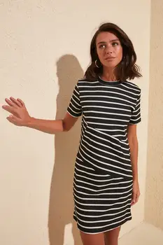 

Trendyol Striped Knit Dress TWOSS20EL1291