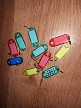 LLavero de plástico con anillo dividido personalizado, etiquetas de identificación, llaveros con nombre numérico, Etiquetas de equipaje, llavero colorido, 10 Uds., nuevo