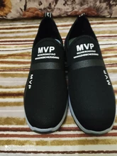 Zapatillas deportivas con tejido de mosca para hombre, Zapatos planos transpirables de verano para correr, de talla grande, I2