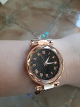 Relojes de pulsera de lujo para mujer, con cielo estrellado, hebilla magnética, de cuarzo, Superficie geométrica, pulsera luminosa