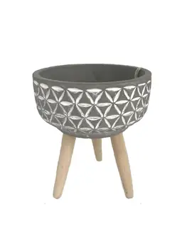 

Ayaklı Desenli YAYVAN ÇAP 14 CM (Üçgen)