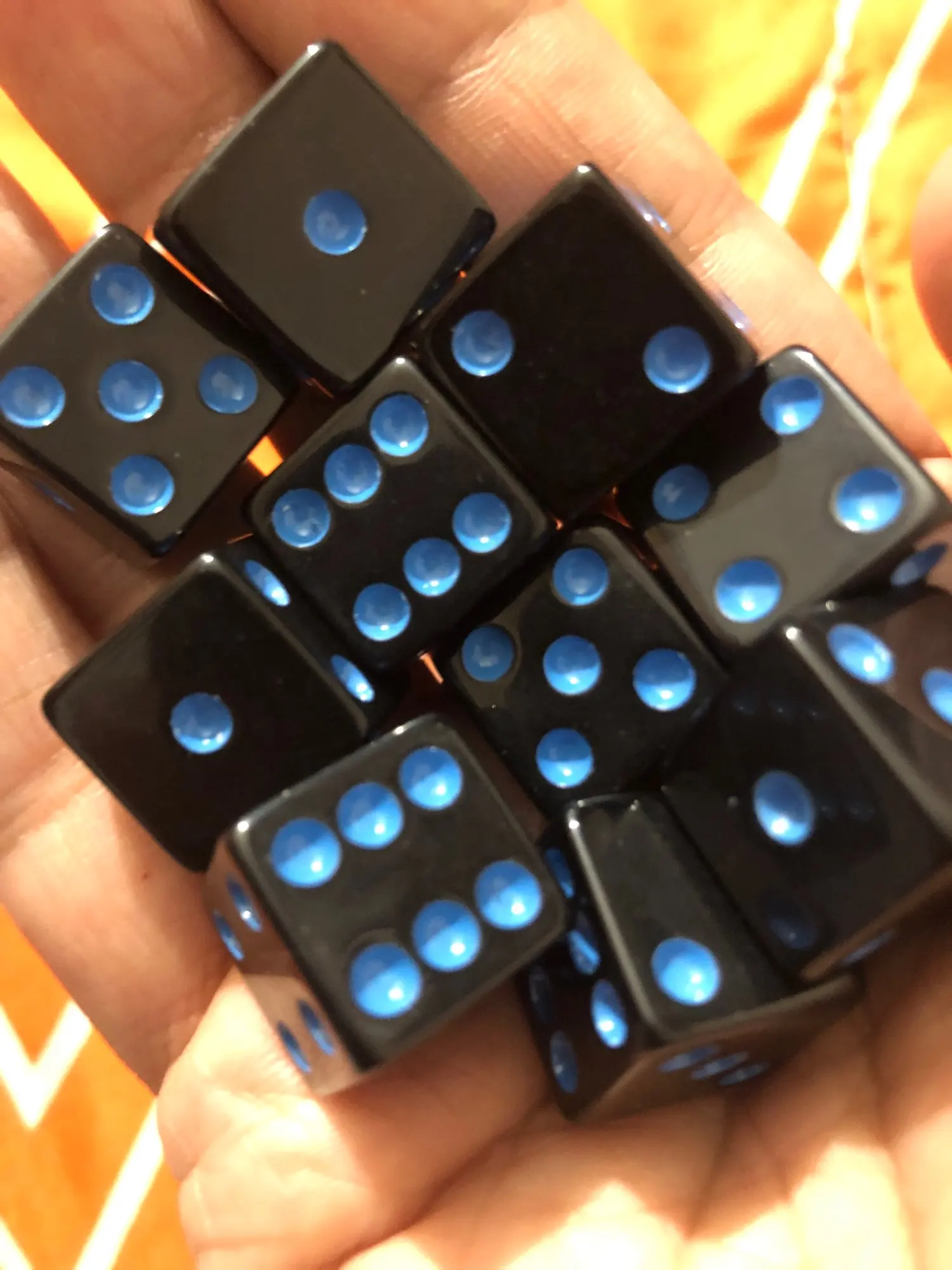 16 mm Carré portées d6 six mutuellement jeu cube jeu de cartes Jouet Cadeau 