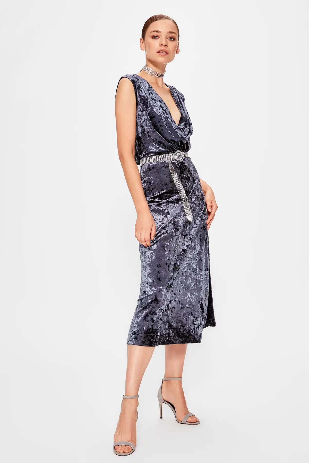 

Trendyol Double Breasted Velvet Dress TPRAW20EL0613