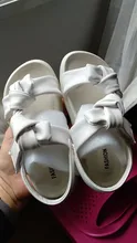 Sandalias de verano para niñas, zapatos de cuero para niños pequeños, sandalias de princesa de suela suave, zapatos de bebé pequeños a la moda de 22 a 30, novedad de 2021