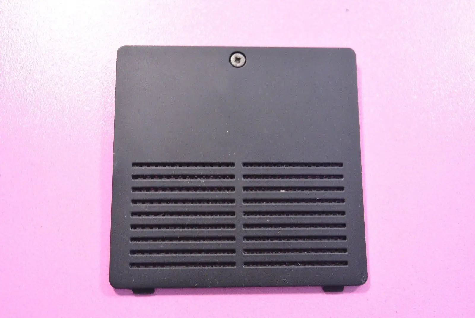 Dell inspiron 1521 1520 Vostro 1700 cover закрывающая operational memory 0uw439 | Компьютеры и офис
