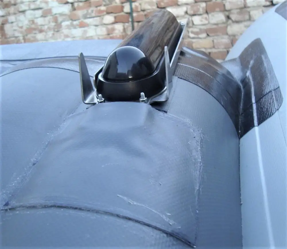 кронштейн датчика эхолота для нднд №2. датчик эхолота на лодку нднд. держатель датчика эхолота для нднд. держатель датчика эхолота lowrance. кронштейн для датчика эхолота lowrance ti2 elite-9 нднд.