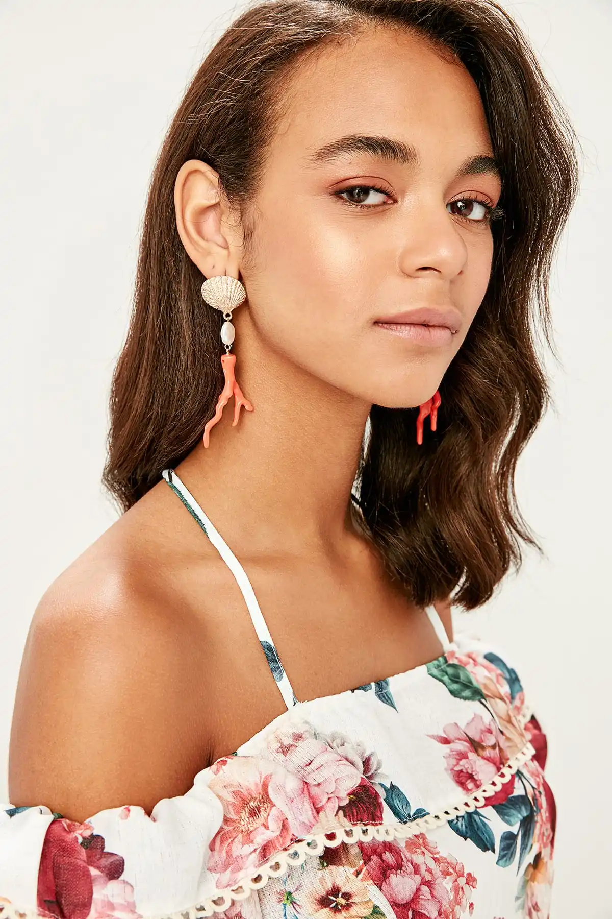 

Trendyol Sea Stone Earrings TBESS19KP0016