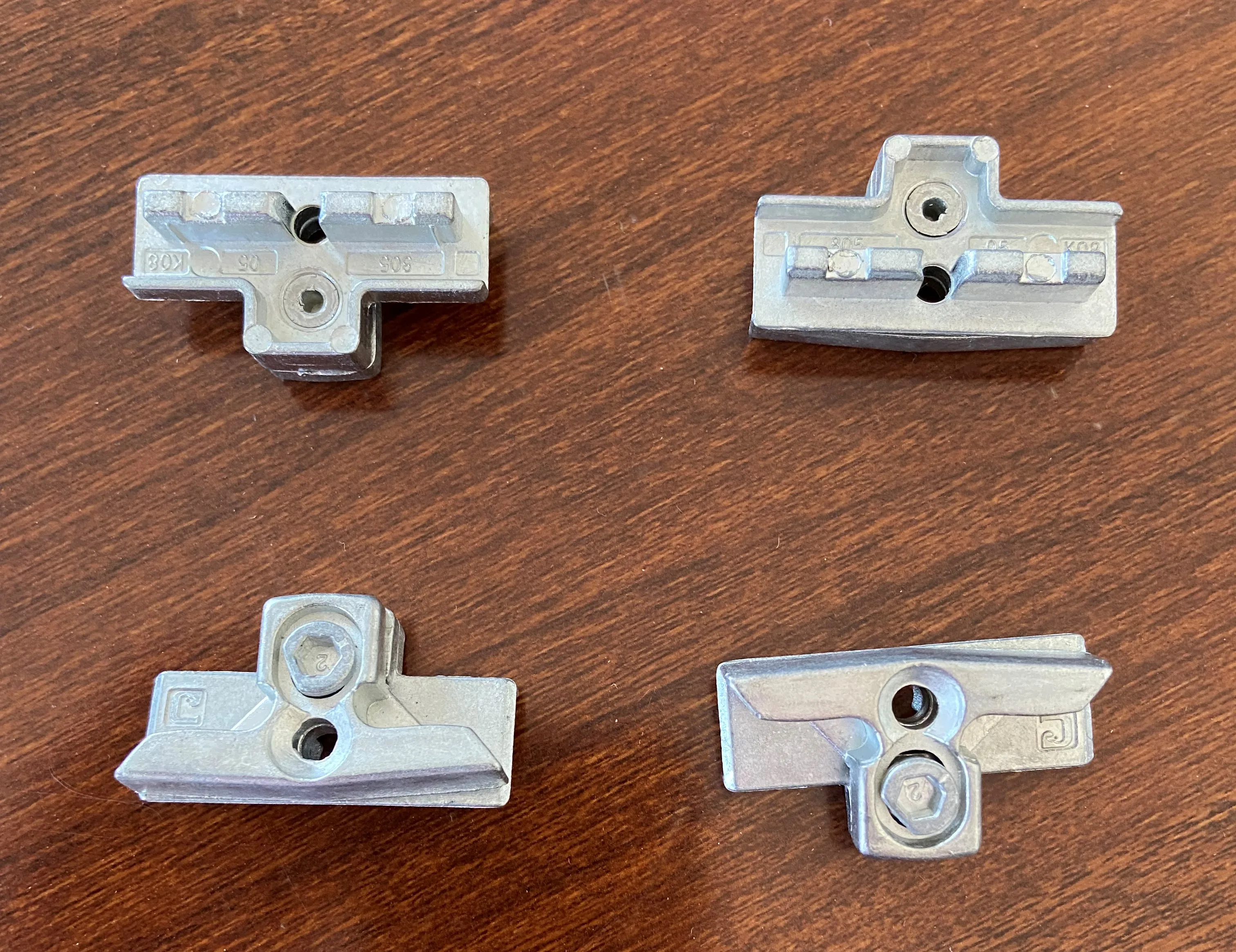 ответная планка рото поворотно откидная. ответная планка roto 1115. ответная планка рото 13 паз. Roto centro ответная планка. ответная планка roto 6482317600.