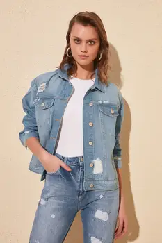 

Trendyol Ripped Detailed Denim Jacket TWOSS20CE0025