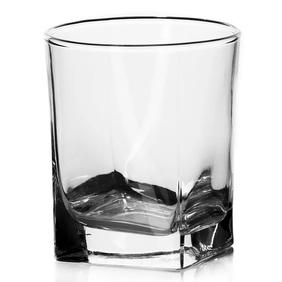 Рюмки для коньяка. Листам стаканы. Листам стаканы. Листам стаканы. Техника стакан воды для исполнения.