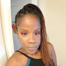 Q***G