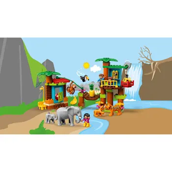

Designer Lego hollow tropical island