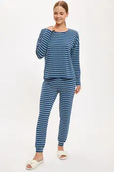 

DeFacto Woman Knitted Sets-S2449AZ20AU