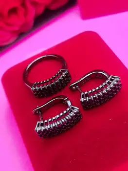 

Set of silver rhodium-plated matches with a chain