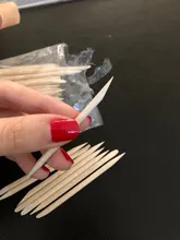 Herramientas para el cuidado de la pedicura de la eliminación de la cutícula de madera de 100 piezas