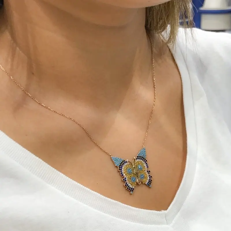 

Big Color Morhipo Butterfly Silver Necklace