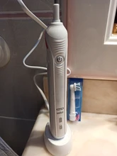 Oral B Pro 2 2700, Cepillo de dientes eléctrico recargable, 2 modos cepillado, temporizador, limpieza 3D, hasta 14 días, sensor