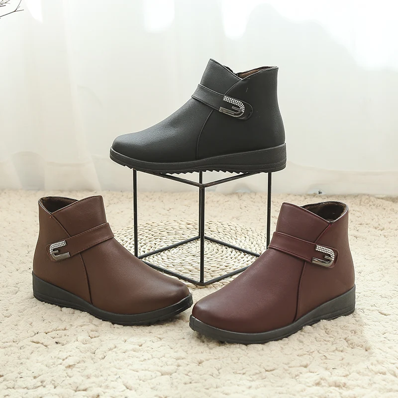 

2019 Winter Cotton Shoes Flat Women's Thickened Plus Velvet Warm Non-slip Waterproof Short Tube Boots Mother Shoes Size 36-41