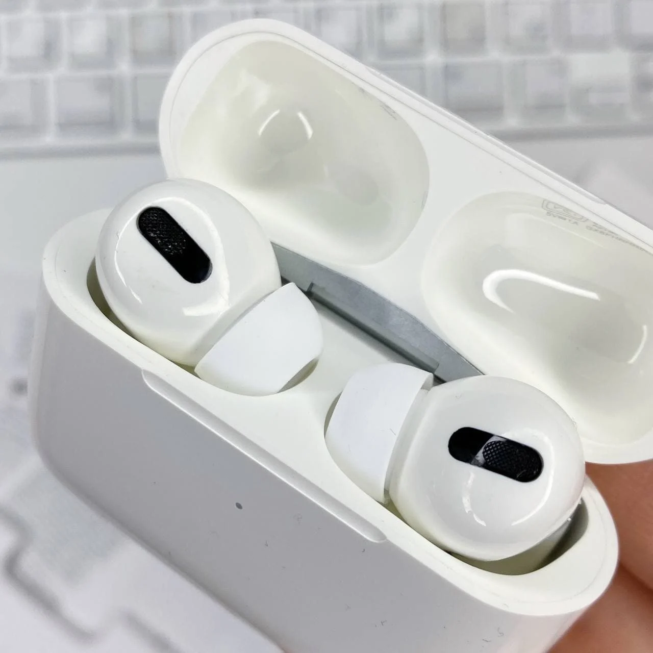 Wireless headphones Apple AirPods Pro 2 3 Bluetooth in-ear TWS gaming sports earphone for iPhone smartphones |
