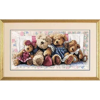 

Set for embroidery stitch dimensions a row of love (a series of love or bears in a row) 46x23 cm (35039)