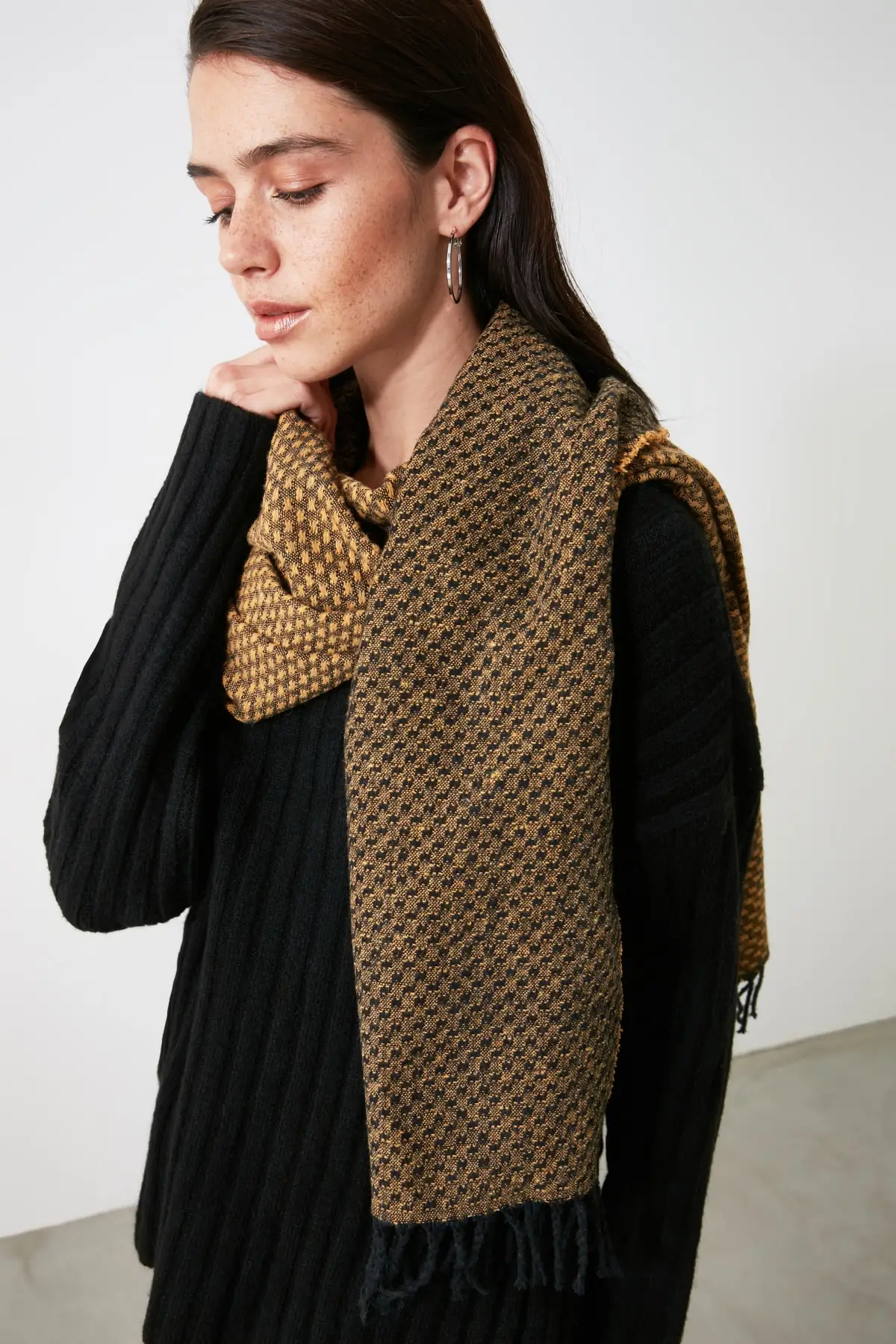 Trendyol Tassels Textured Weft TWOAW21AT0034 photo