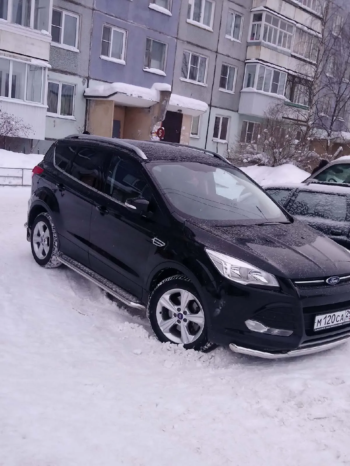 Пороги подножки из нержавеющей стали с креплениями для Ford Kuga