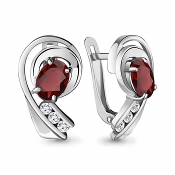 

Silver earrings with Garnet